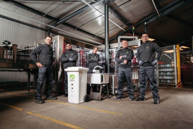 The best service: Robatech employees in work clothes are always there to assist customers.