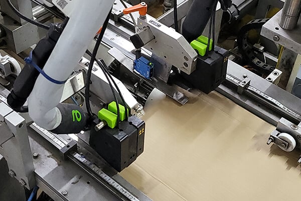 Cut maintenance: Position hot melt jetting heads correctly | Robatech